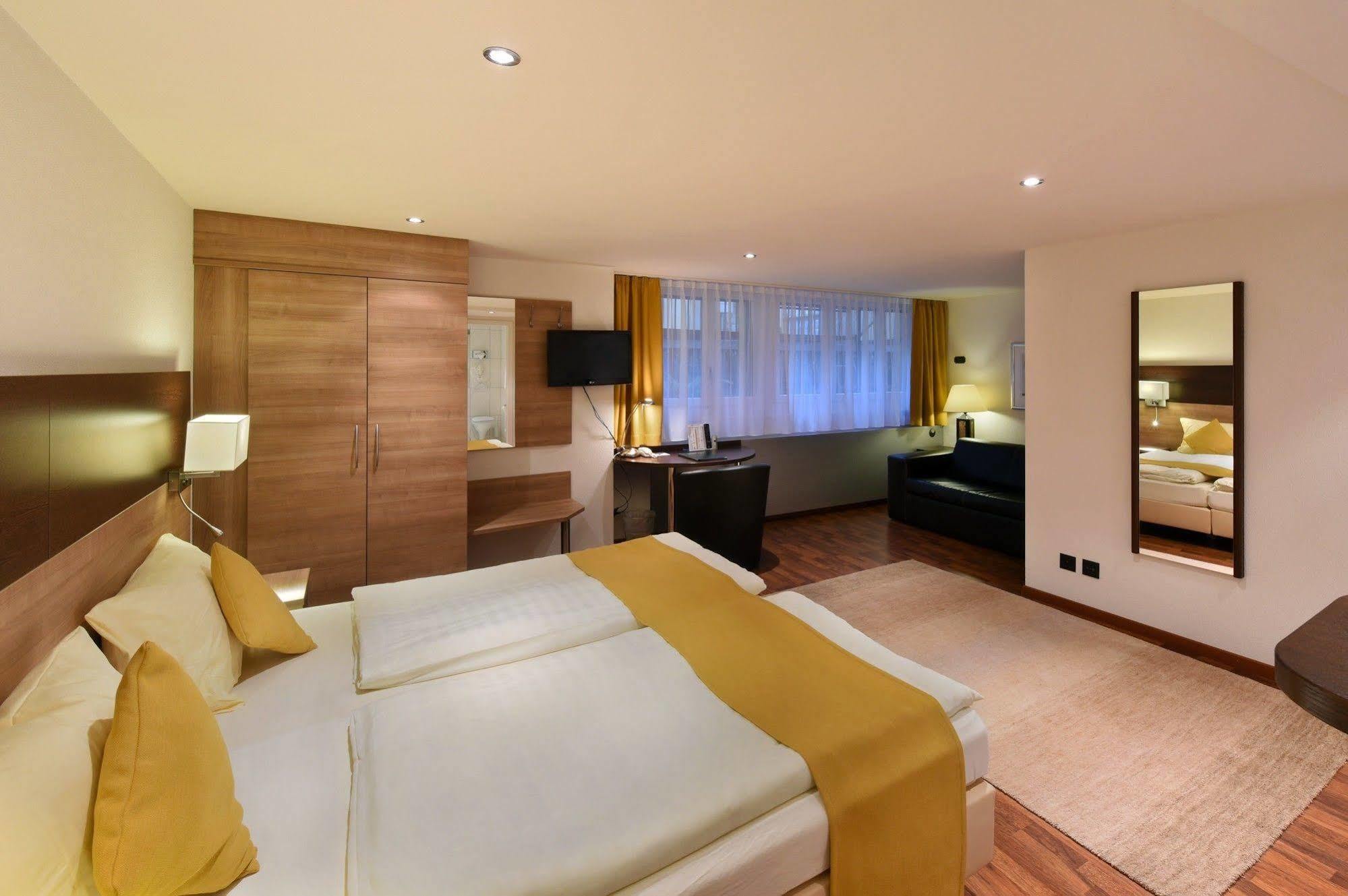 Hotel Engel 3*